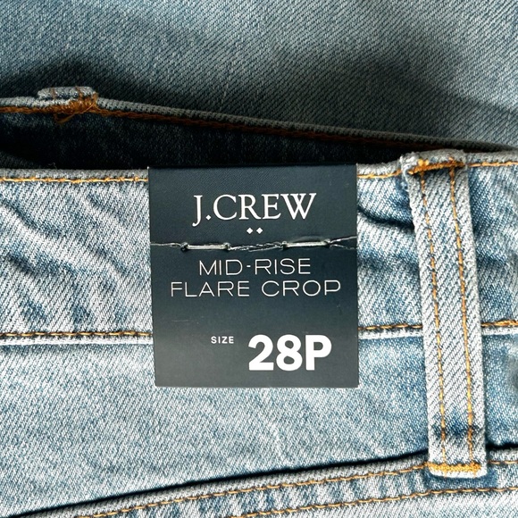 🍂NWT J. Crew Women’s Mid Rise Flare Crop Jeans. Size: 28P - Picture 7 of 13